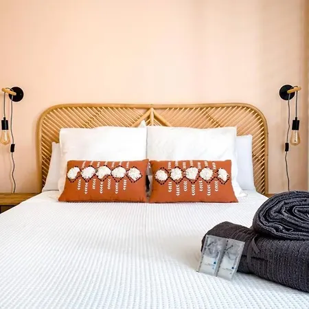 De Charme - Calme, Discret & Cosy - 3' Rer Apartment *