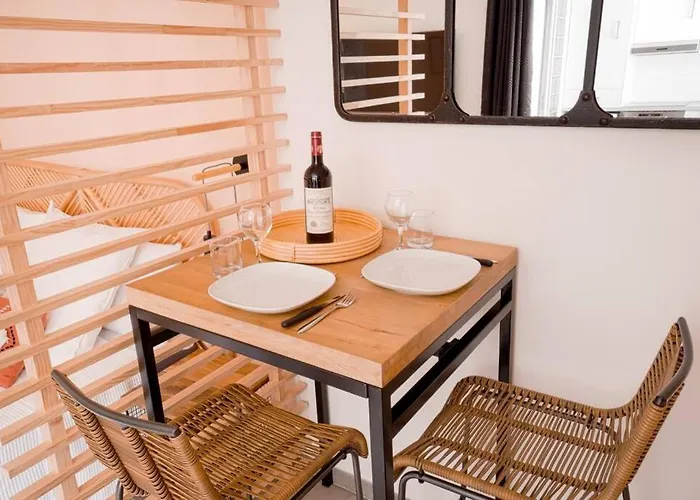Daire De Charme - Calme, Discret & Cosy - 3' Rer Evry-Gregy-sur-Yerre